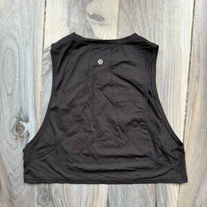 Lululemon Women's Muscle Love Crop Tank Size 4
